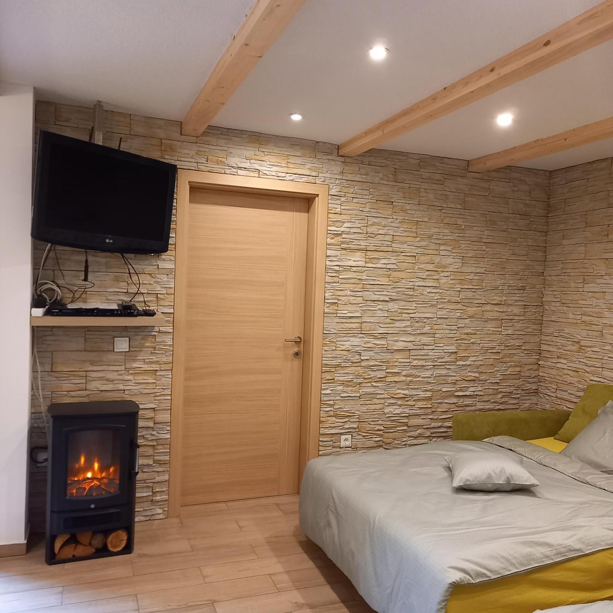 Hisa Lunna - Apartments In A Forest Paradise Vitanje 외부 사진